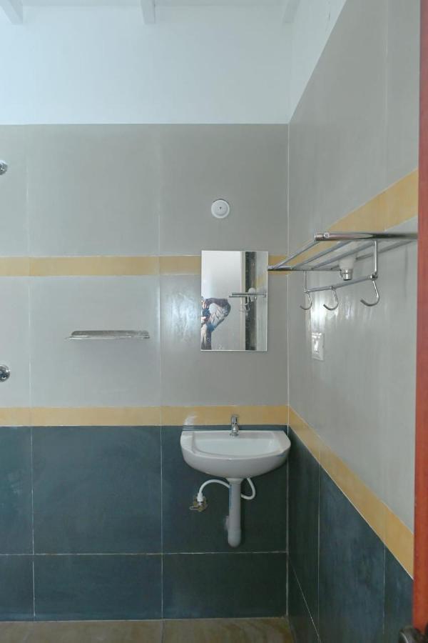 Kayalvarath Paradise Apartment Mundrothuruth ภายนอก รูปภาพ